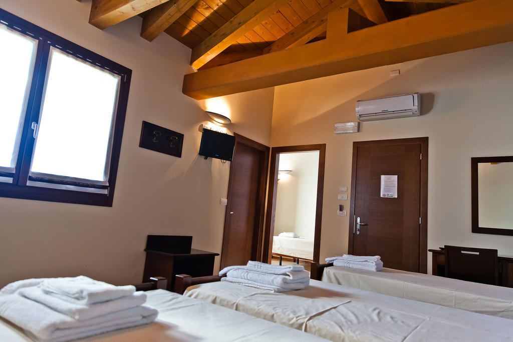 Agriturismo Olistella Palazzolo dello Stella Δωμάτιο φωτογραφία