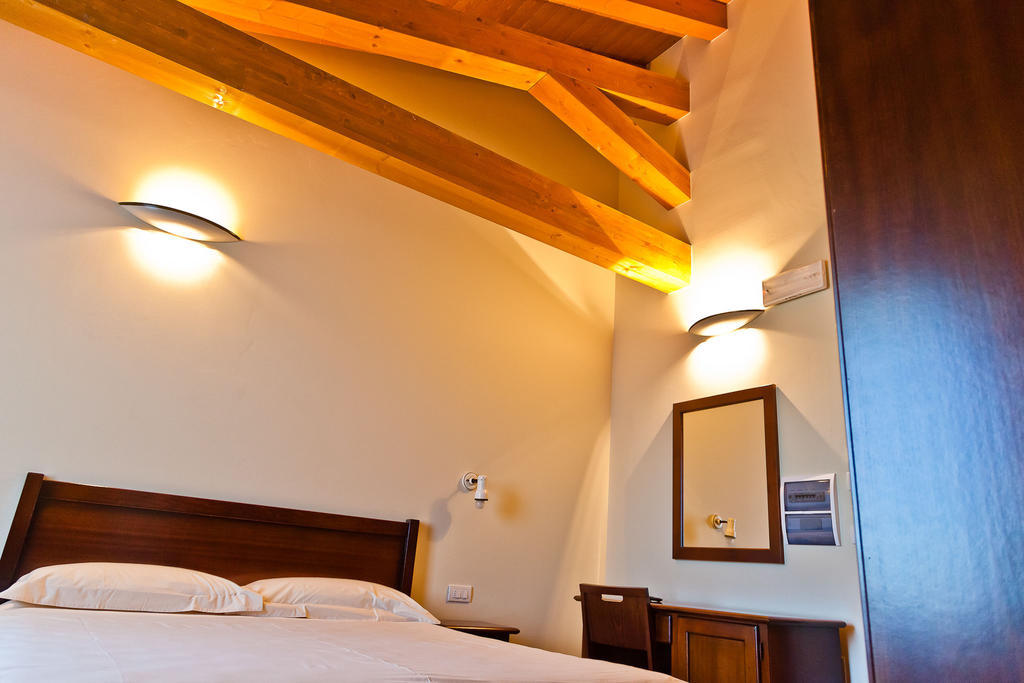 Agriturismo Olistella Palazzolo dello Stella Δωμάτιο φωτογραφία